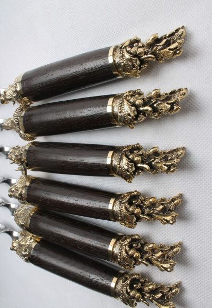 Набор шампуров с декоративным литьем и дер. ручкой "Мечта охотника" (6 шт)